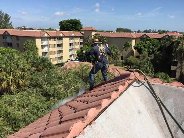 Miami Pressure Cleaning Roof Washing